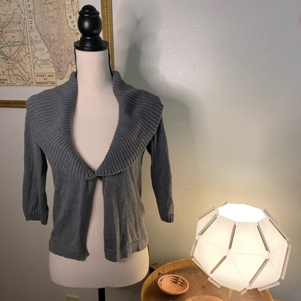 Kenneth‎ Cole Gray Short Cardigan Size S